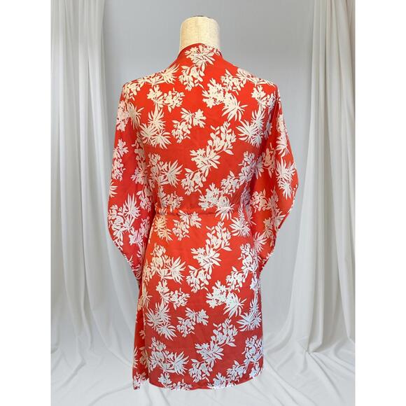 UGG Red and White Floral Robe - Picture 2 of 3